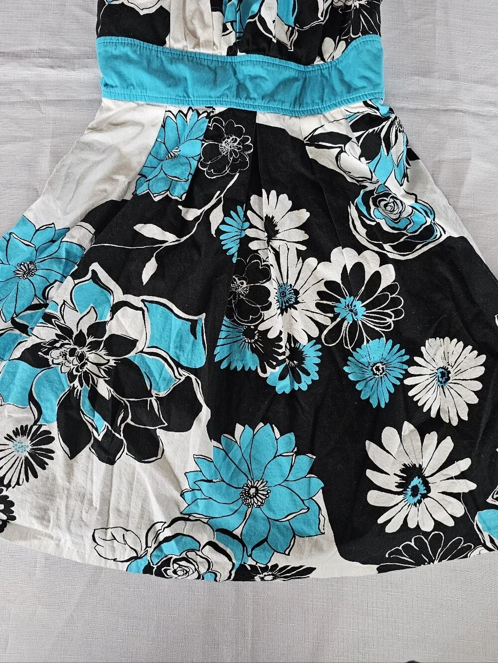 My Michelle Girl's White Black Blue Floral Sleeveless Sundress with Brooch Sz 10